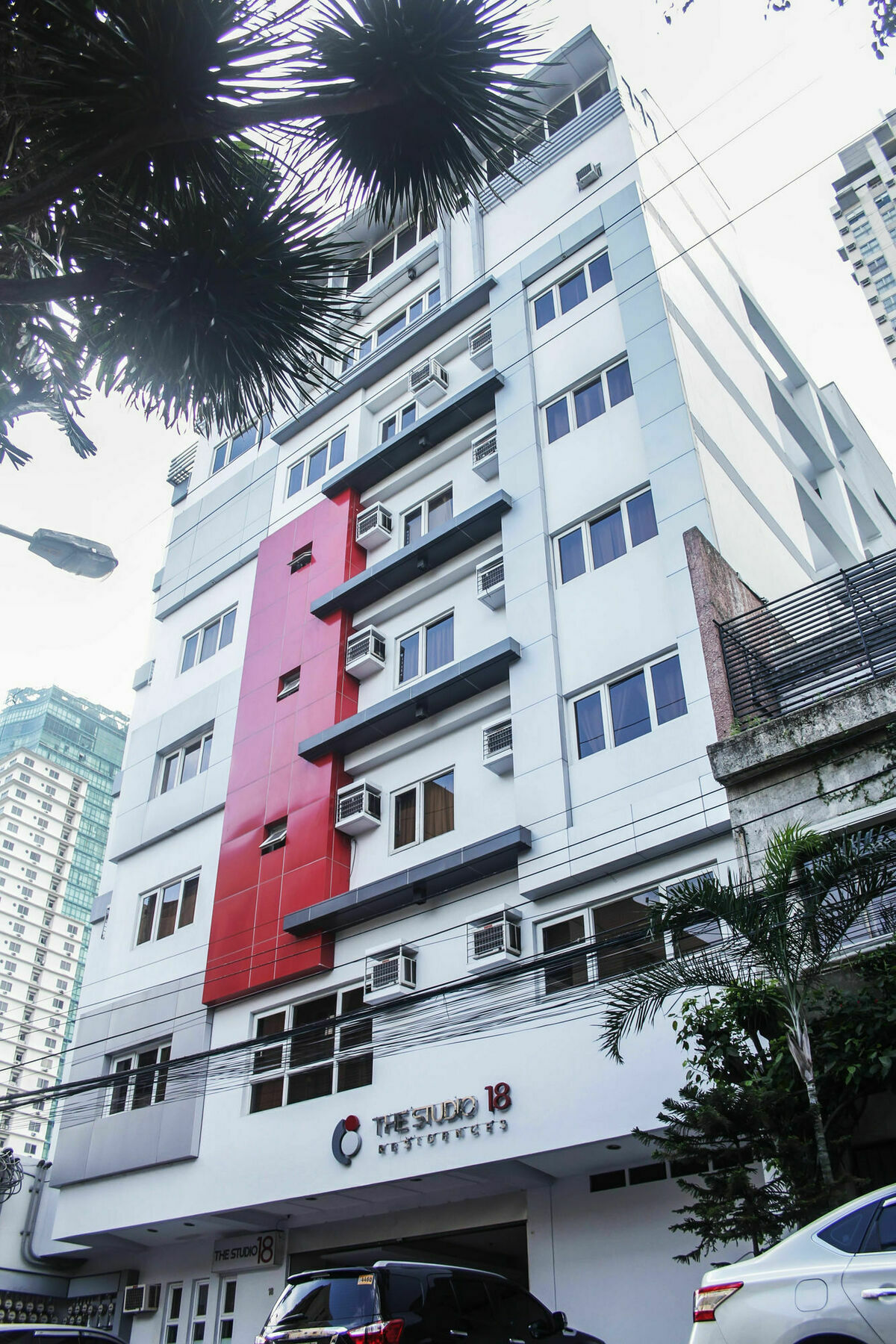 The Studio 18 Residences Manila Esterno foto